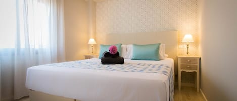 Strykejern/-brett, internettilgang og sengetøy