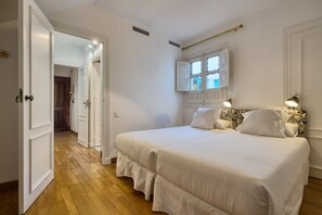 3 bedrooms, iron/ironing board, bed sheets - Plaza del Museo (Sevilla)