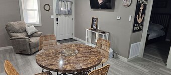 Nautical 3-bedroom house in downtown Joplin, close to shopping and coffee shops.