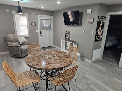 Nautical 3-bedroom house in downtown Joplin, close to shopping and coffee shops.