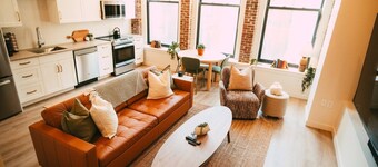 Historic Charming 2BR Apartment DT Halifax