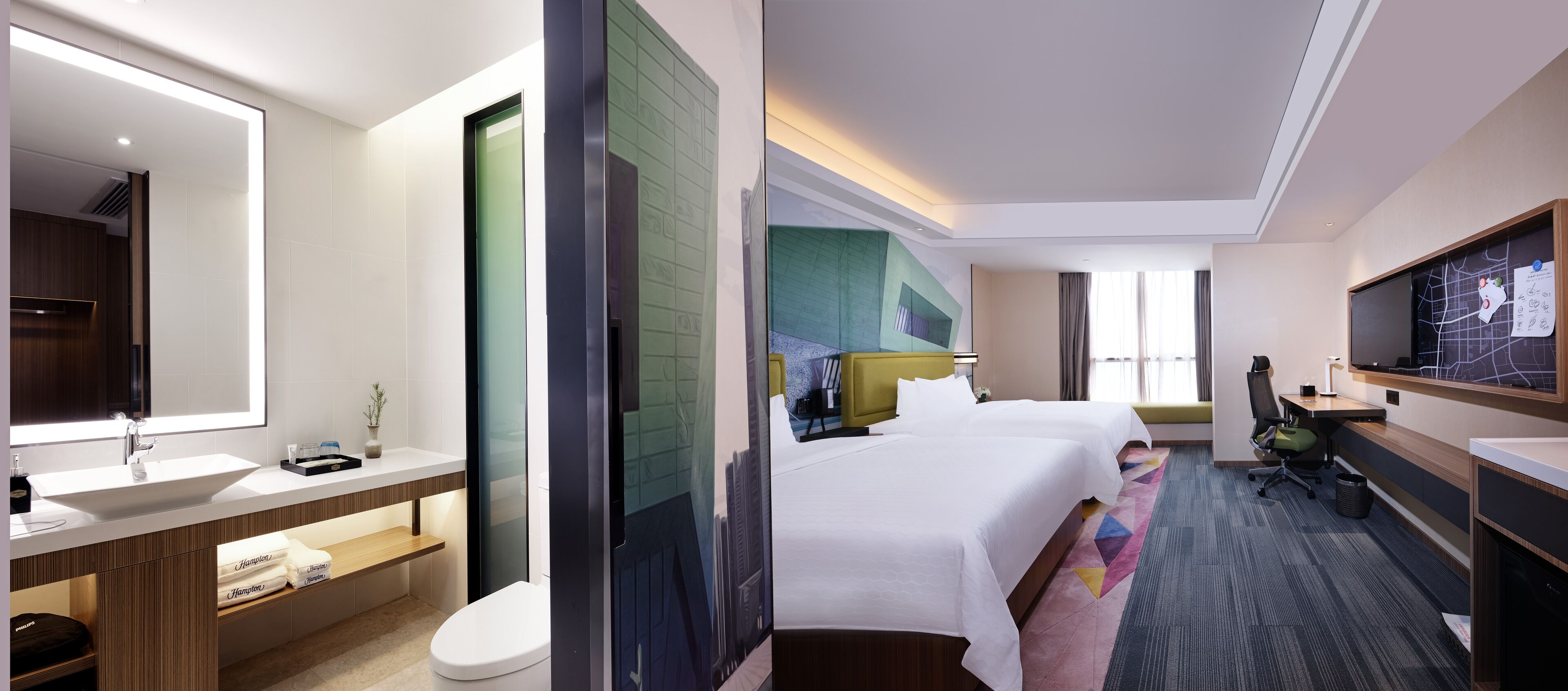 Habitació doble superior, vistes a la ciutat | Escriptori, espai de treball apte per a portàtils i cortines opaques 