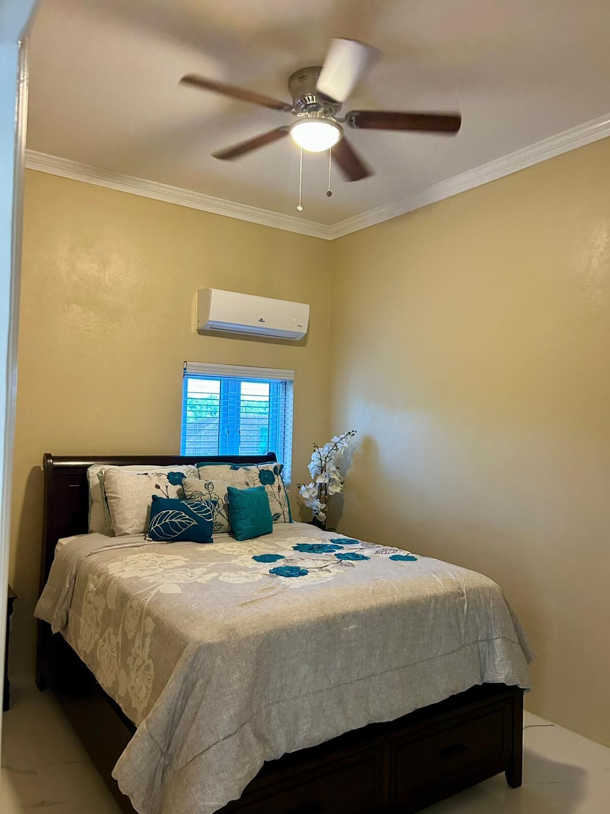 Fer et planche à repasser, Wi-Fi, draps fournis