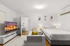 1 bedroom, iron/ironing board, WiFi, bed sheets - Ground Floor One-Bed with Courtyard Access (Strathfield)