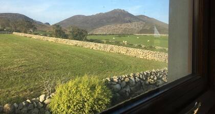 Binnian View Apartment - Sleeps 4