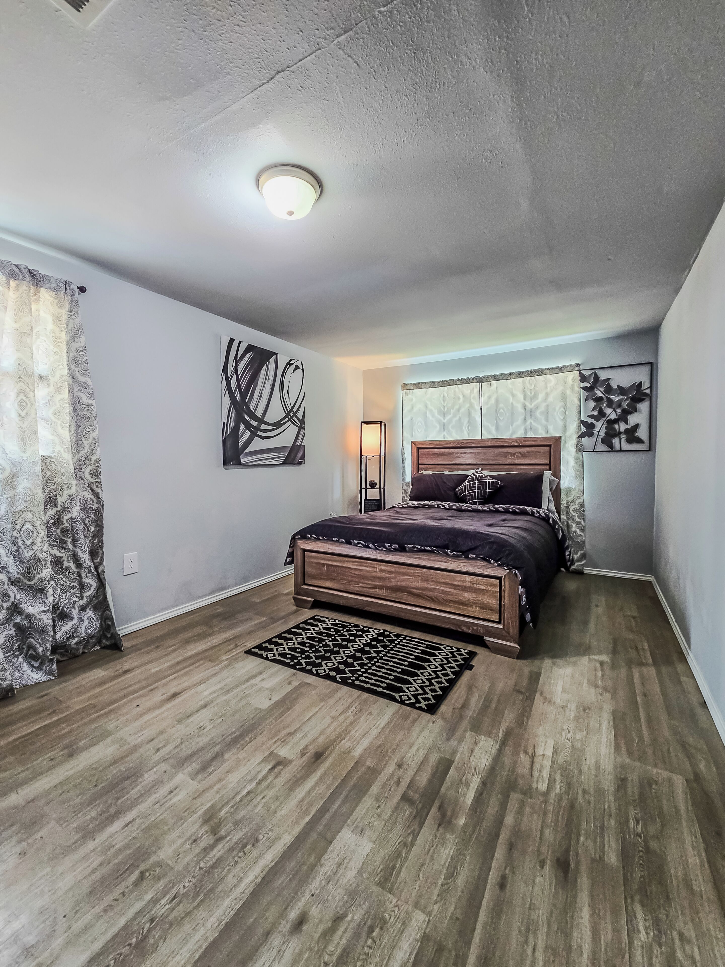 4 chambres, fer et planche à repasser, Wi-Fi, draps fournis