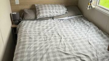 3 habitaciones, decoración personalizada y muebles diferentes