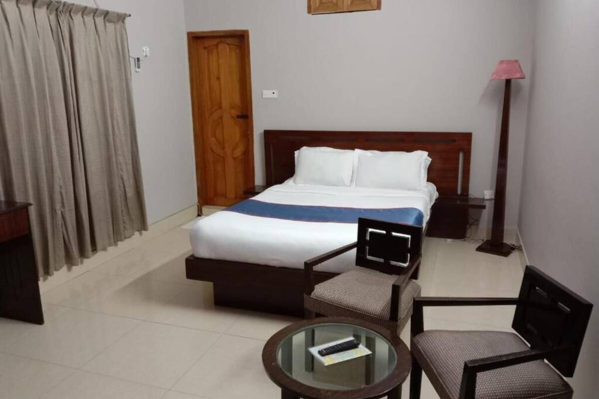 Executive Double Room, City View | Free WiFi