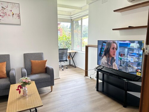 Charming cottage-style B&B in the heart of Monash