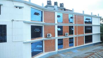 Bagian depan properti