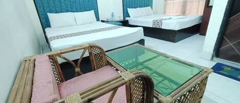 Familieværelse til 4 personer | Gratis Wi-Fi