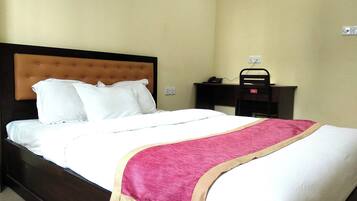 Badekar, toalettartikler (inkludert), håndklær og såpe