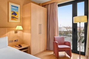 Habitación doble | Caja fuerte, sistema de insonorización, wifi gratis