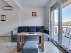 TV - Beach Vibes by Interhome (Rogoznica)