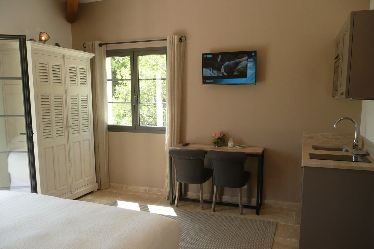Room kitchen