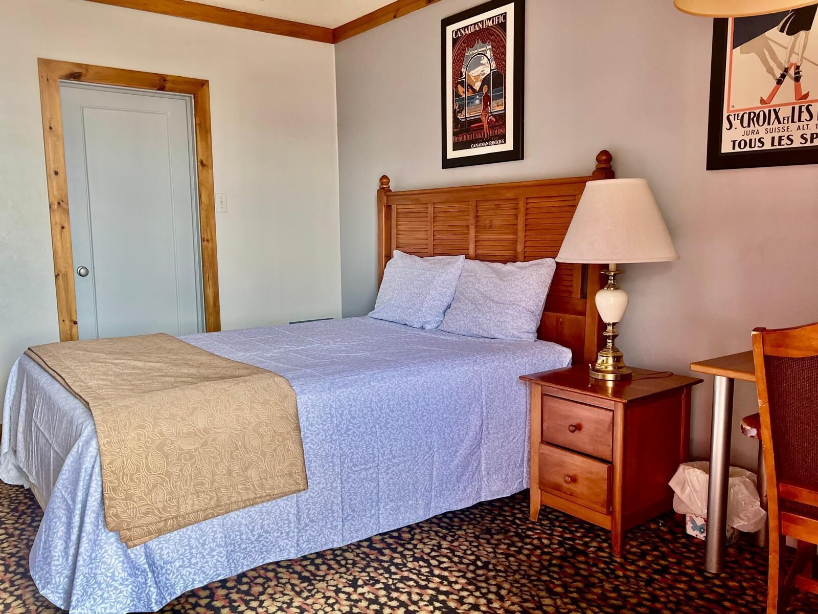 Standard Room, 1 Queen Bed | Free WiFi