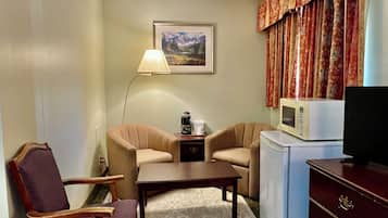 Standardrum - 1 kingsize-säng | Vardagsrum