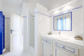 Bathroom - Sainte Maxime - Amazing sea view villa (STE MAXIME)
