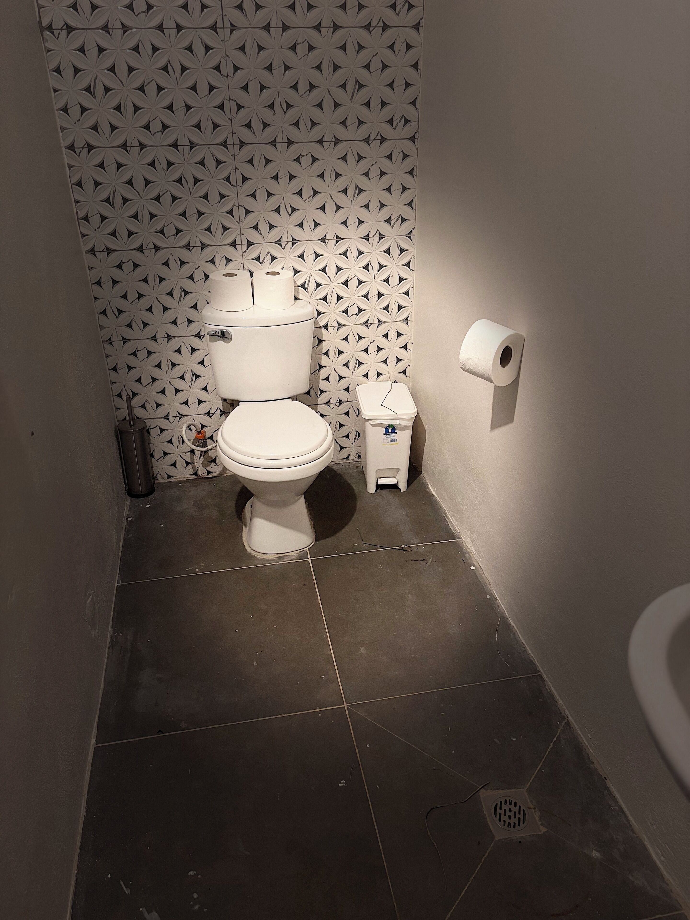 Toallas, jabón, papel de baño 