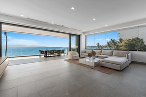 TV, table football, offices - Bantay 1A | Oceanfront Corner Unit w/ 4BR, Rooftop Pool, Gym & More (Bucerías)