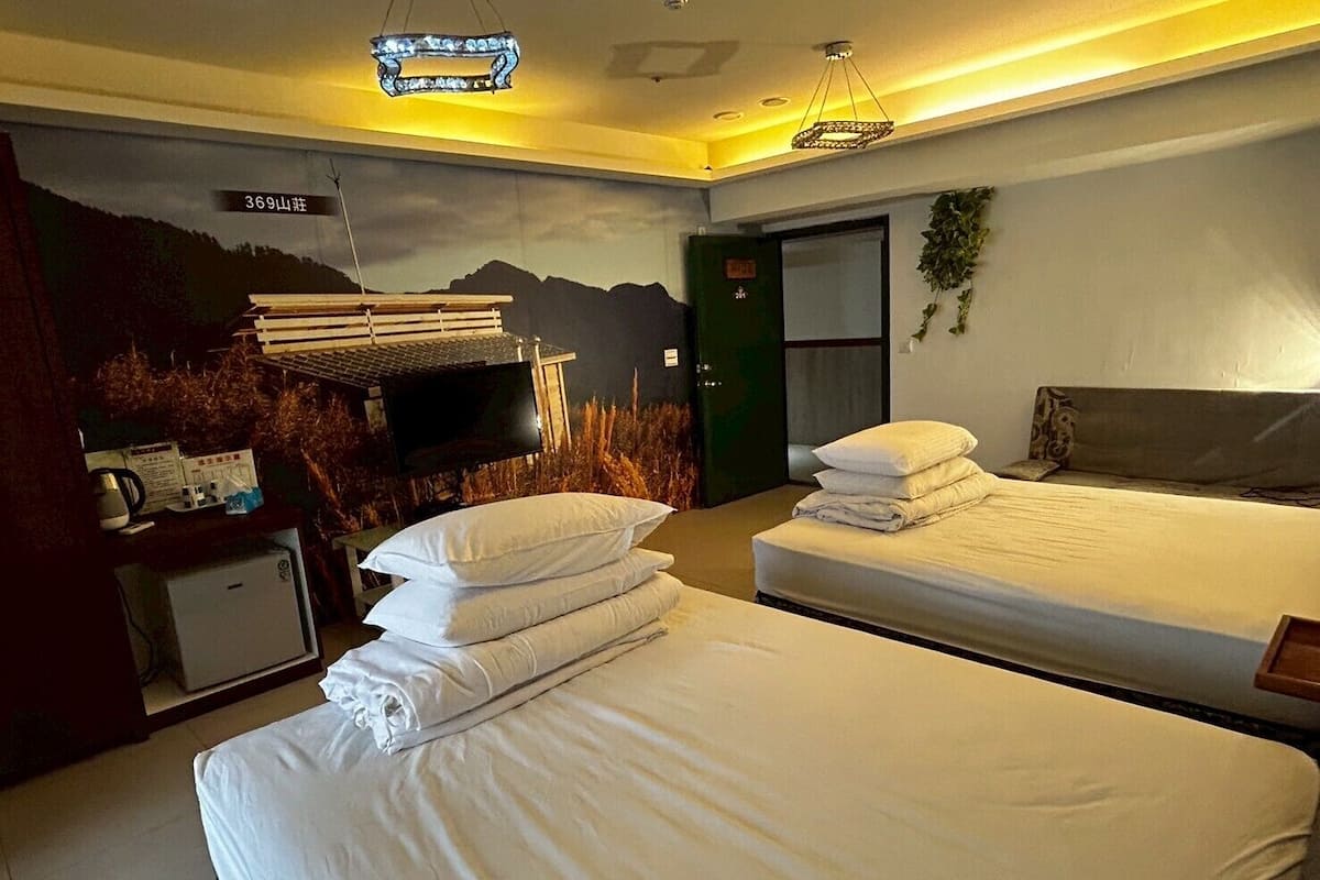 Elite Triple Room