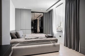 Apartment, City View | Desk, blackout drapes, iron/ironing board, free WiFi - Haus Lebenlang (Dong Da)