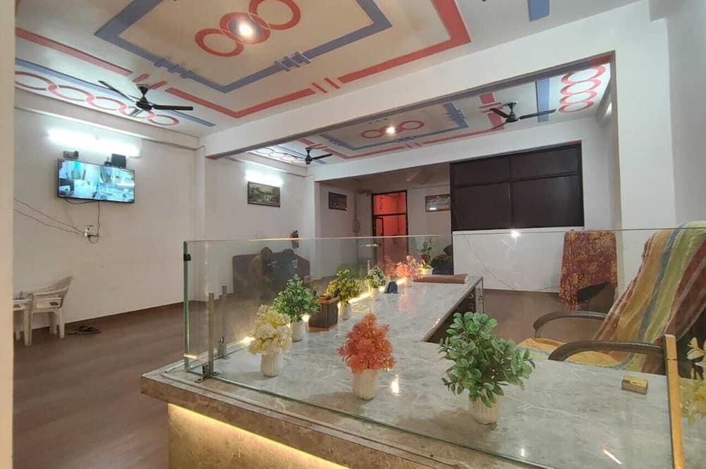 Shubh Hotel - Jhusi Kohna