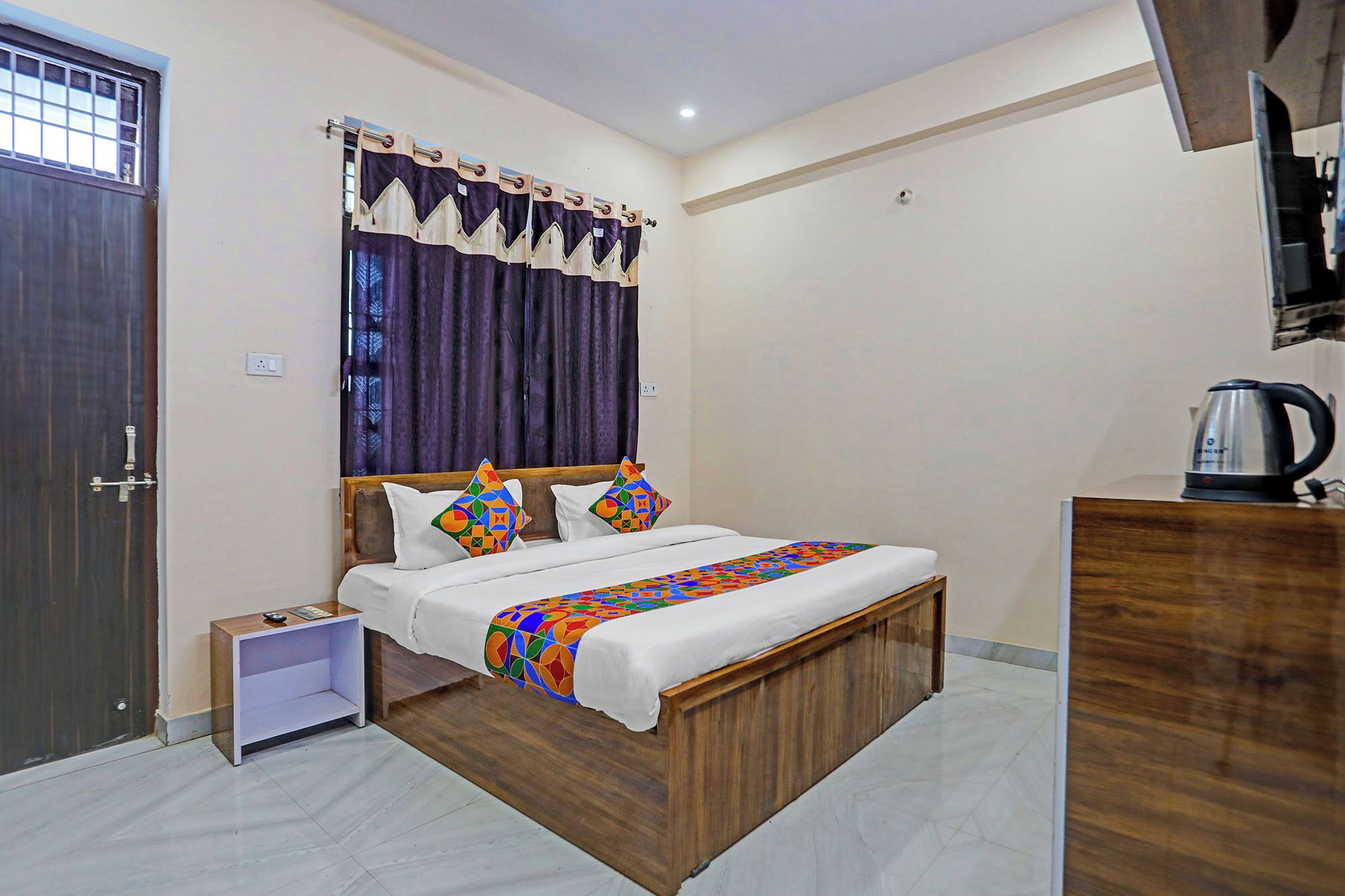 埃及棉床单、高档床上用品、客房内保险箱、免费 WiFi