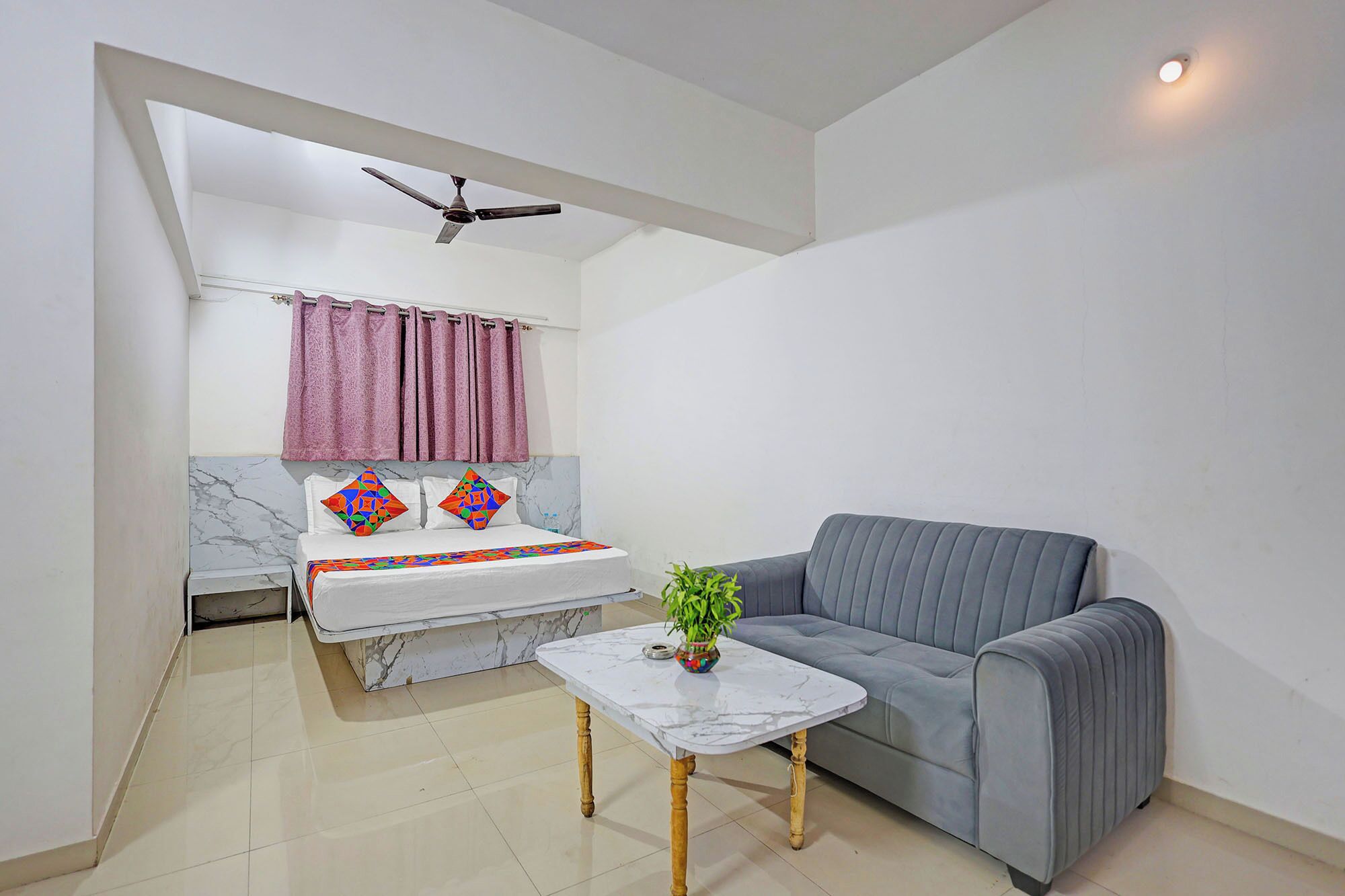 Egyptian cotton sheets, premium bedding, in-room safe, free WiFi