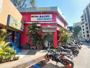 Exterior - Fabhotel Saini Residency (Mumbai)