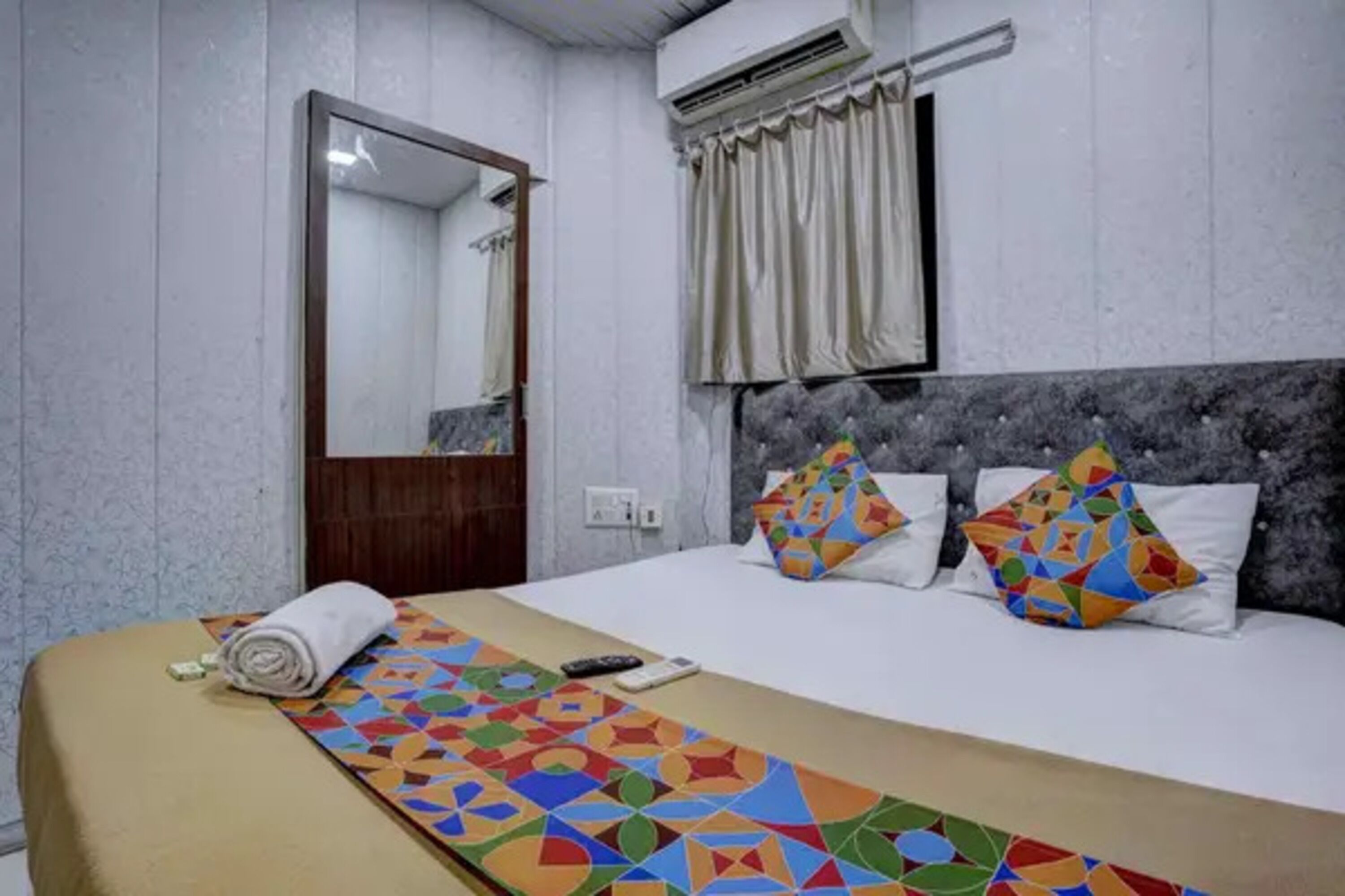 Deluxe Room | Egyptian cotton sheets, premium bedding, in-room safe, free WiFi