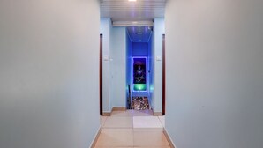 Lobby - Via Saini Residency (Mumbai)