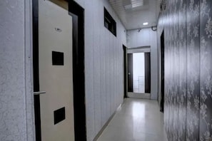 Lobby - Fabhotel Saini Residency (Mumbai)