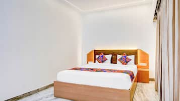 Deluxe Room | Egyptian cotton sheets, premium bedding, in-room safe, free WiFi