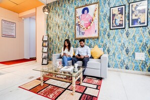 บริเวณนั่งเล่นที่ล็อบบี้