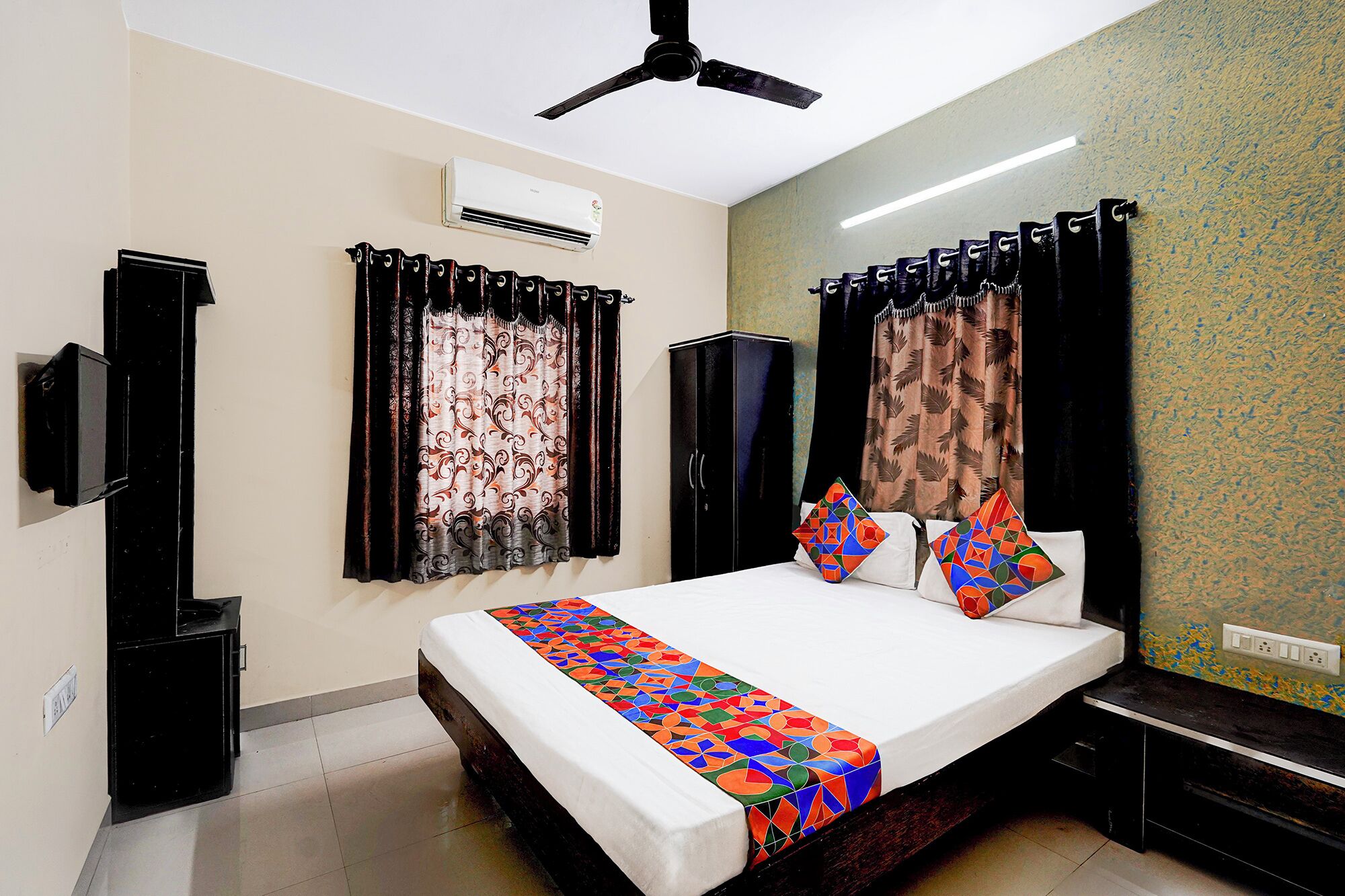 埃及棉床单、高档床上用品、客房内保险箱、免费 WiFi