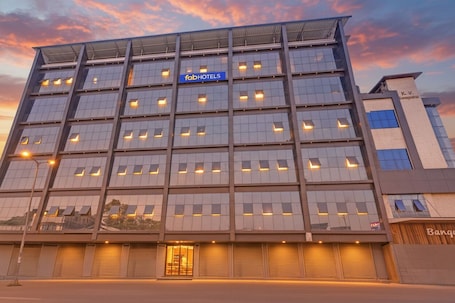 Exterior. Fabhotel Kv