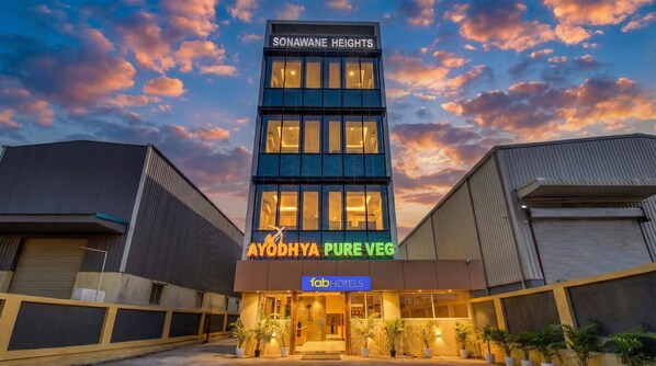 Exterior - Fabhotel Ayodhya (Rajgurunagar)