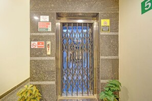 Elevator - Fabhotel Casa Grand Ecil (Hyderabad)