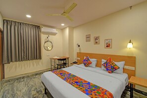Egyptian cotton sheets, premium bedding, in-room safe, free WiFi - Fabhotel Casa Grand Ecil (Hyderabad)