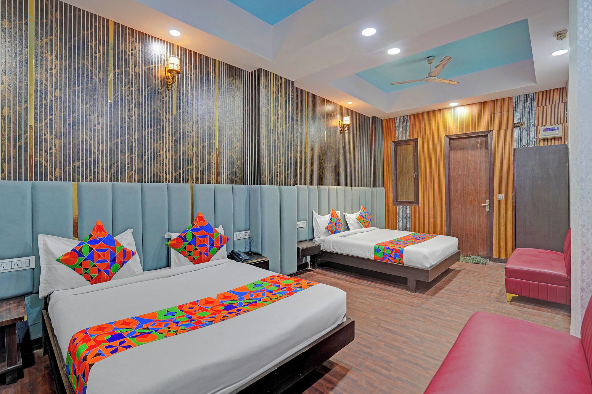 Egyptian cotton sheets, premium bedding, in-room safe, free WiFi