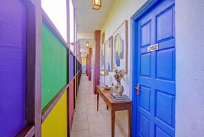 Lobby - Via Padma (Morjim)