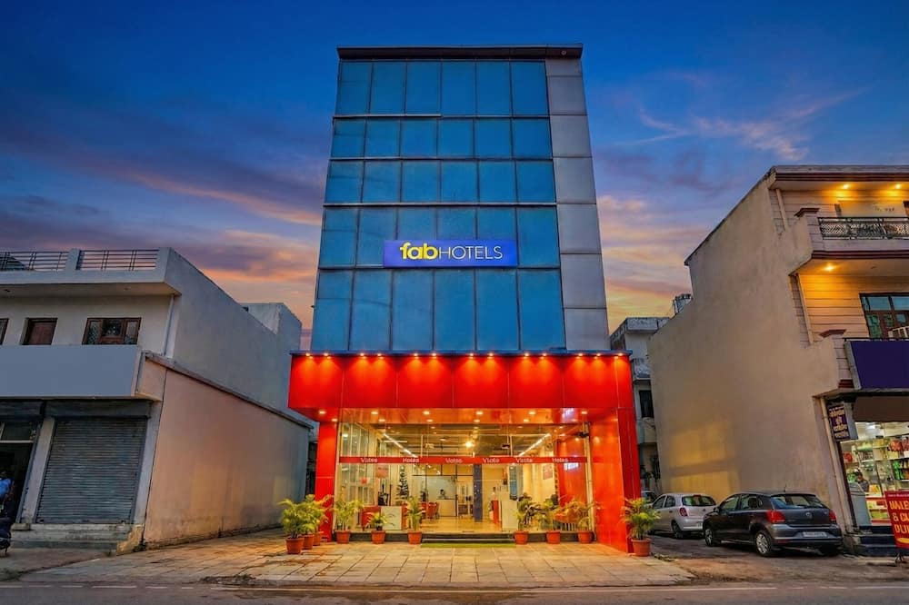 Fabhotel Poorva Residency