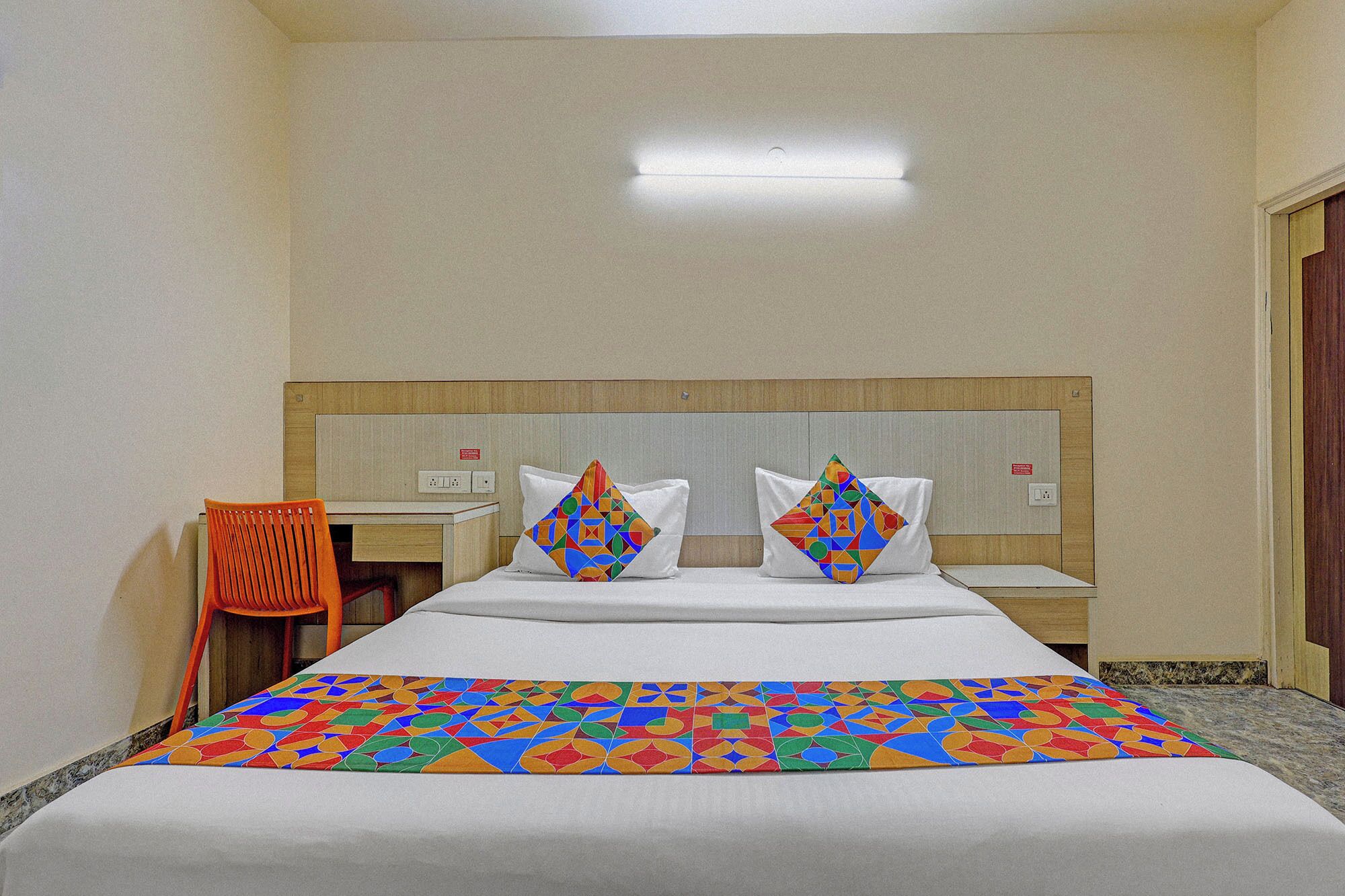 Egyptian cotton sheets, premium bedding, in-room safe, free WiFi