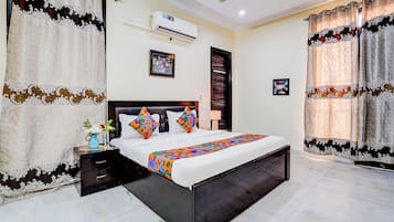 Deluxe Room | Egyptian cotton sheets, premium bedding, in-room safe, free WiFi