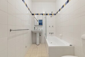 Bathroom - 3 BDRM Coastal Retreat | Steps to Blue Bay Beach (Blue Bay)
