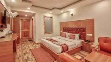 Family Single Room | Free WiFi