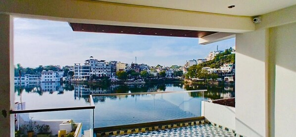 View from property - Moti Mahal Lakeview Pichola Hotel (Udaipur)