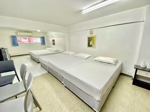 Family Room, Multiple Beds, Air conditioning, City View | Free WiFi, bed sheets - Bangkok-Pratunam Hotel (Bangkok)