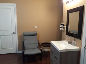 Shower, towels, soap, toilet paper - Small, renovated, private 1 bedroom bathroom in front of bus stop to downtown. (Vancouver)